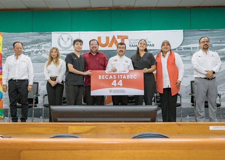 Entrega ITABEC becas “Futuro Tamaulipas Jóvenes de Nivel Superior”