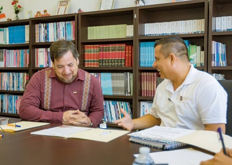 Escucha titular de Educación a estructura educativa con Audiencia con tu Secretario