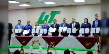 Firman INMUJER y UT convenio en Nuevo Laredo