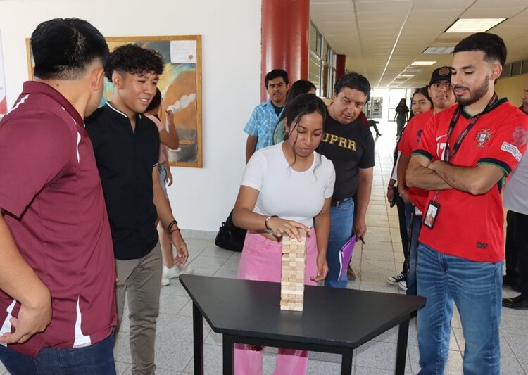 Fortalece UPRR la unidad estudiantil con Juegos Intergrupales