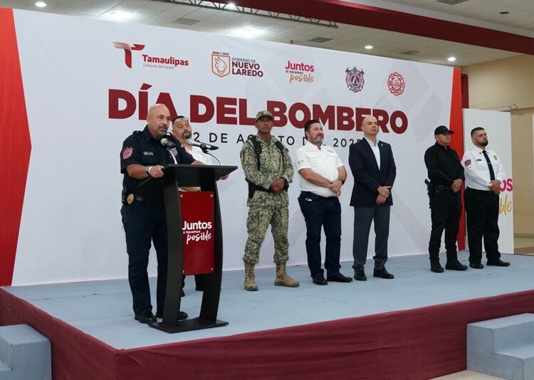 Gobierno Municipal celebra a los bomberos de NLD