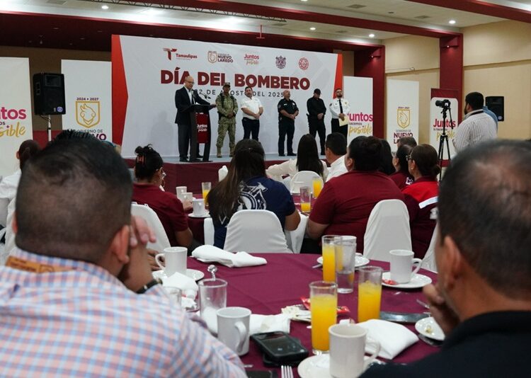 Gobierno Municipal celebra a los bomberos de NLD
