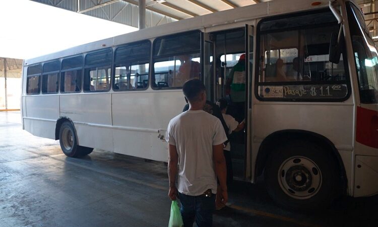 Gobierno de NLD impulsa nuevas rutas exprés de transporte público