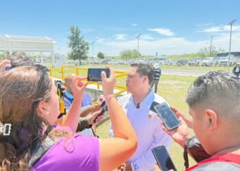 Congreso analiza presuntos trafiques entre los Carmona y CDV