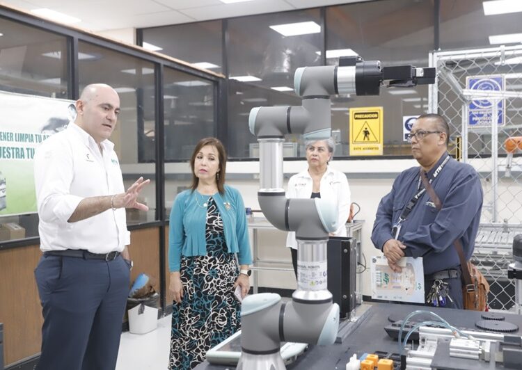 Impulsan ITACE y UTTN  formación docente en semiconductores y microelectrónica