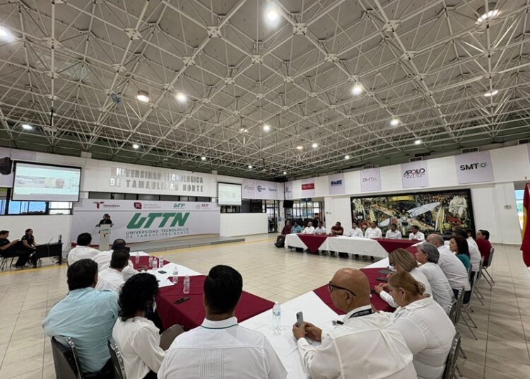 Impulsan ITACE y UTTN  formación docente en semiconductores y microelectrónica