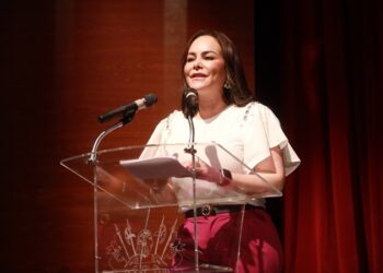 Inicia dispersión de la ‘Beca a la Excelencia Universitaria’ en NLD