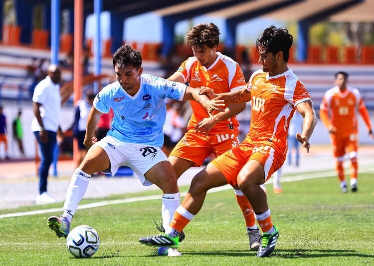 Inicia el campeón con triunfo