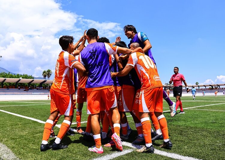 Inicia el campeón con triunfo