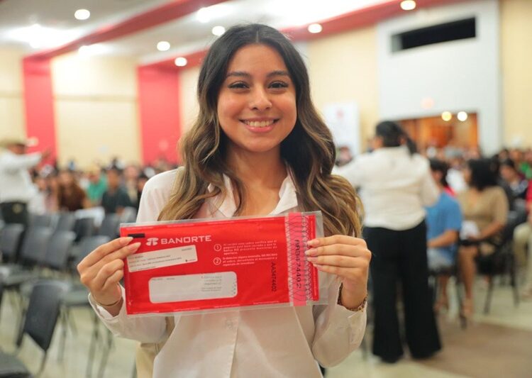 Inicia recepción de boletas para la beca juntos por la excelencia universitaria 2025