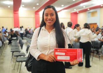 Inicia recepción de boletas para la beca juntos por la excelencia universitaria 2025