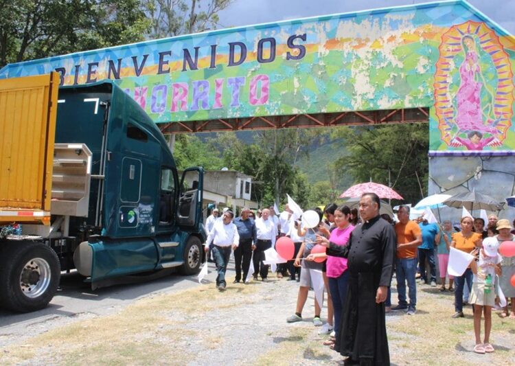 Inicia traslado de la escultura de la Virgen de la Misericordia hacia ‘El Chorrito’