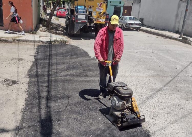 Gobierno de Victoria acelera programa de bacheo