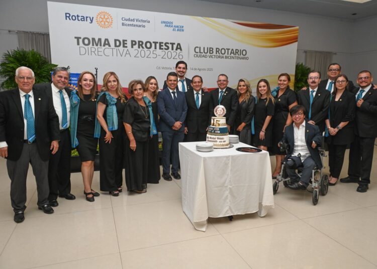 Reconoce Lalo Gattás labor altruista del Rotario Bicentenario