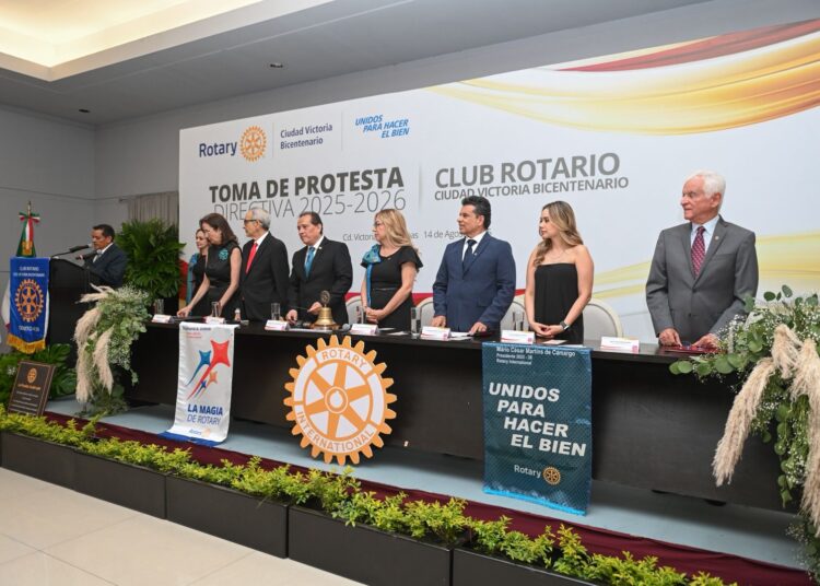 Reconoce Lalo Gattás labor altruista del Rotario Bicentenario