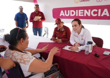 Lleva Carmen Lilia servicios del Gobierno de NLD a colonia Nueva Victoria