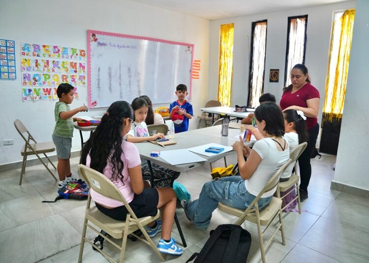 Niñas y niños disfrutan curso de verano con enfoque educativo y emocional