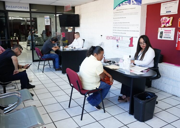 Oficina de pasaportes en NLD trabaja al 100% con atenciones diarias