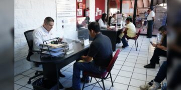 Oficina de pasaportes en NLD trabaja al 100% con atenciones diarias