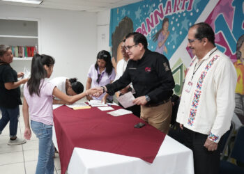 DIF Tamaulipas apoya a estudiantes Pannarti en NLD