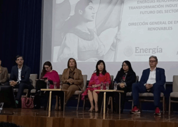 Participa UTTN en reunión nacional educativa con el sector energético