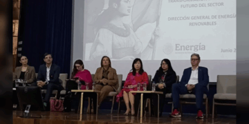 Participa UTTN en reunión nacional educativa con el sector energético