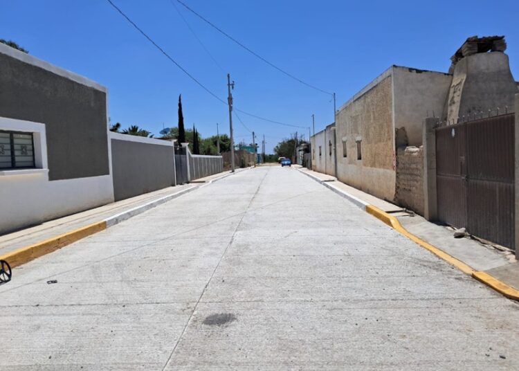 Pavimenta Secretaría de Obras Públicas el altiplano tamaulipeco