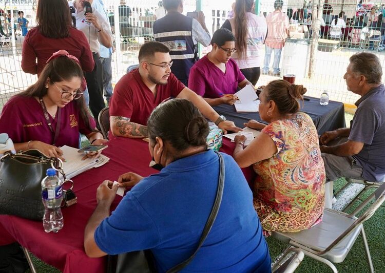 “Presidencia Cerquita de Ti” llega a la colonia Hidalgo para atender a vecinos del sector