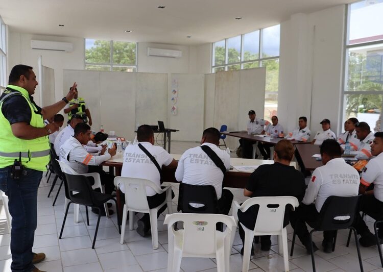 Recibe Tránsito Estatal capacitación sobre el manejo de materiales peligrosos