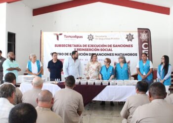 Reciben PPLs 160 pares de lentes en CEDES Matamoros