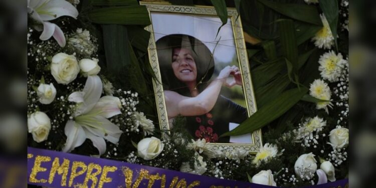 Detención de 13 personas ligadas a crimen de 2 colaboradores en CDMX