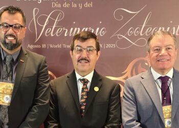 Recibe Dámaso Anaya Premio Nacional al Mérito Profesional 2025