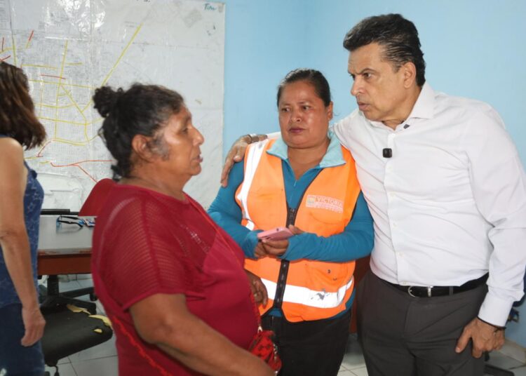 Reconoce Lalo Gattás labor de servicios públicos