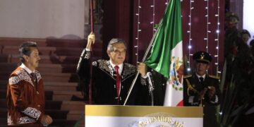 Da Américo Villarreal el Grito de Independencia, al lado de miles de familias tamaulipecas