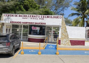 Altamira: Crisis escolar se intensifica al permitir ingreso de polémico ex trabajador del CETis 78