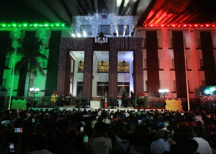 Da Américo Villarreal el Grito de Independencia, al lado de miles de familias tamaulipecas