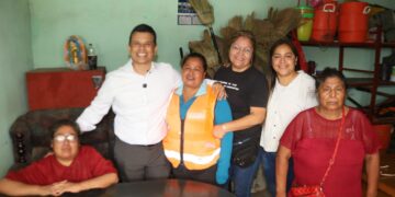 Reconoce Lalo Gattás labor de servicios públicos