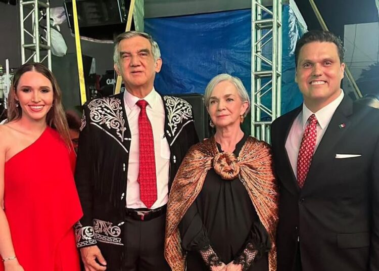 Acompaña Humberto Prieto al gobernador Américo Villarreal en el aniversario de la independencia de México