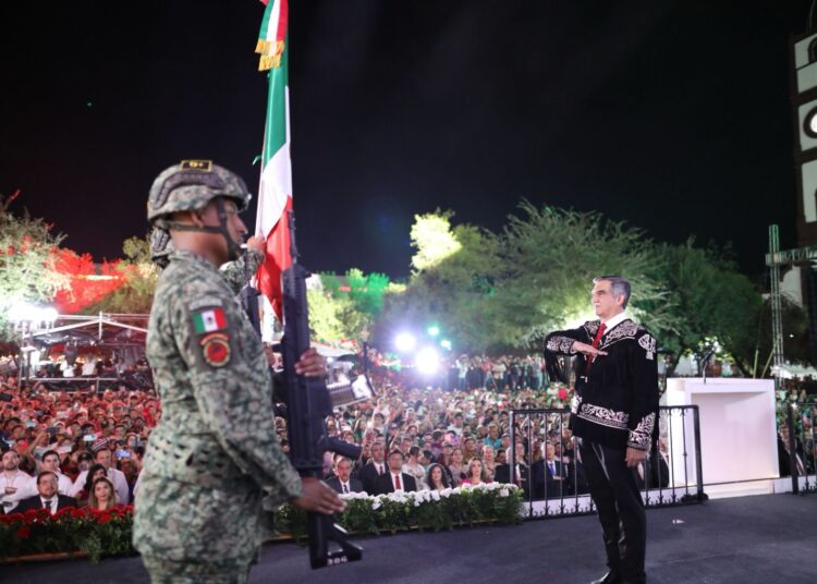 Da Américo Villarreal el Grito de Independencia, al lado de miles de familias tamaulipecas