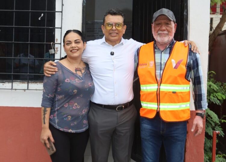 Reconoce Lalo Gattás labor de servicios públicos