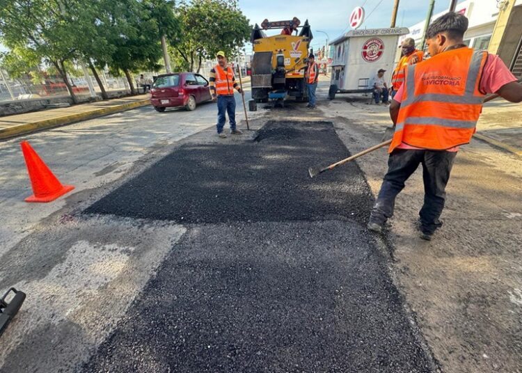 Acelera Municipio rehabilitación de asfalto dañado por lluvias