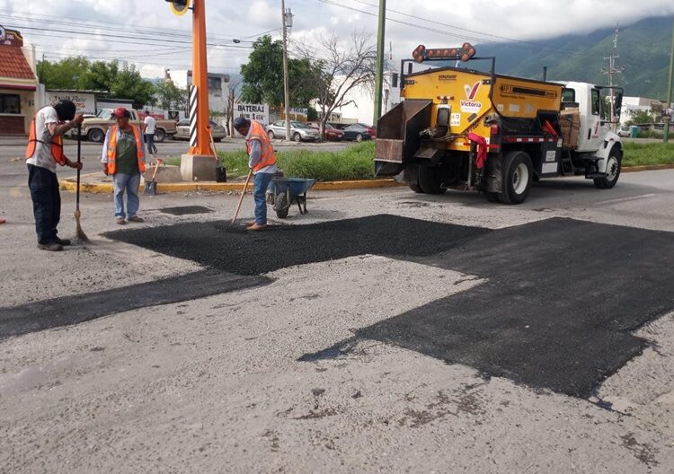 Acelera Municipio rehabilitación de asfalto dañado por lluvias