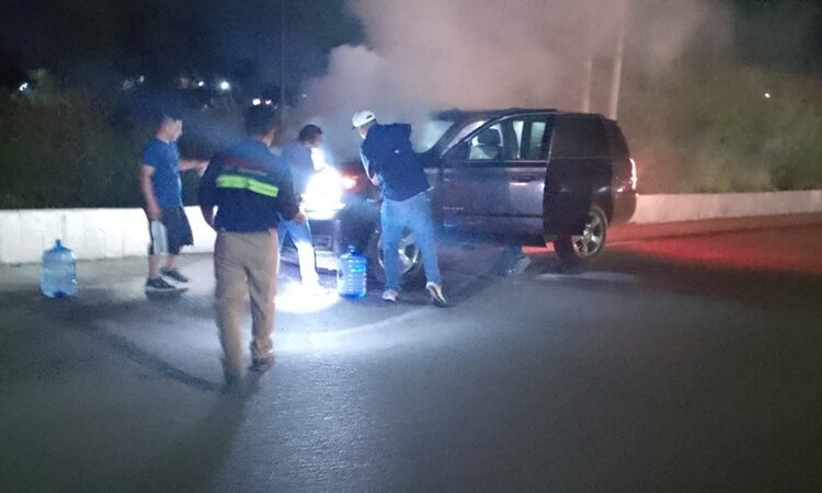 Auxilia Tránsito de Victoria a conductores