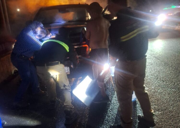 Auxilia Tránsito de Victoria a conductores