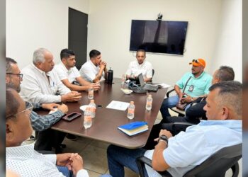 Avanzan acuerdos para fortalecer pesca legal y ordenada en Playa Bagdad