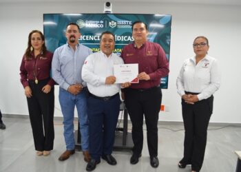 Capacitan a personal de la SET sobre atención en procesos médicos de trabajadores educativos