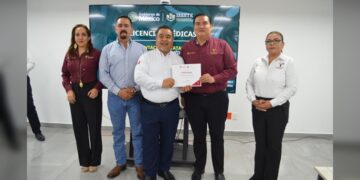 Capacitan a personal de la SET sobre atención en procesos médicos de trabajadores educativos