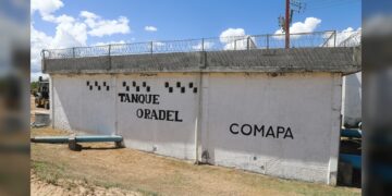 Carmen Lilia rehabilita cisterna y tanque de agua en el poniente de NLD