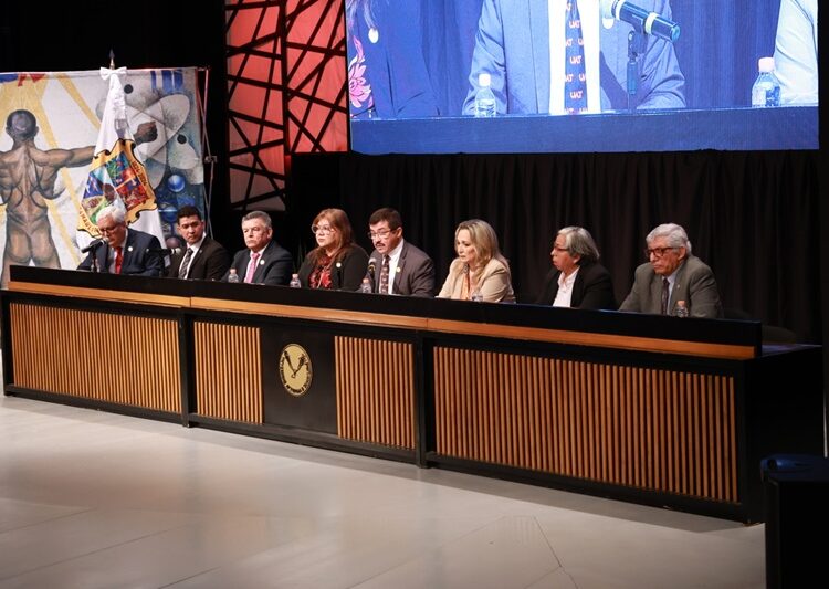 Celebra la UAT encuentro académico por el 75 aniversario de su fundación