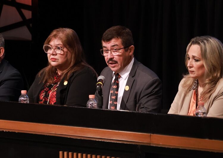 Celebra la UAT encuentro académico por el 75 aniversario de su fundación